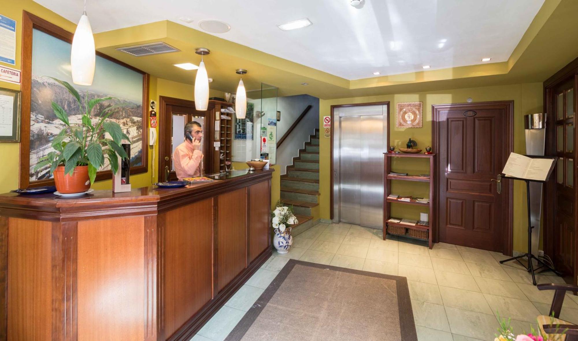 Gran Hotel Rural Cela Belmonte De Miranda Luaran gambar