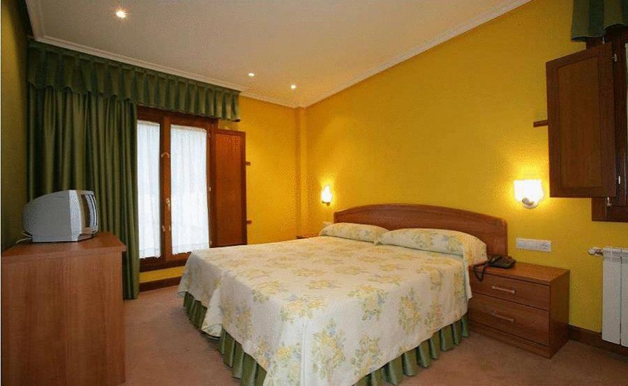 Gran Hotel Rural Cela Belmonte De Miranda Luaran gambar